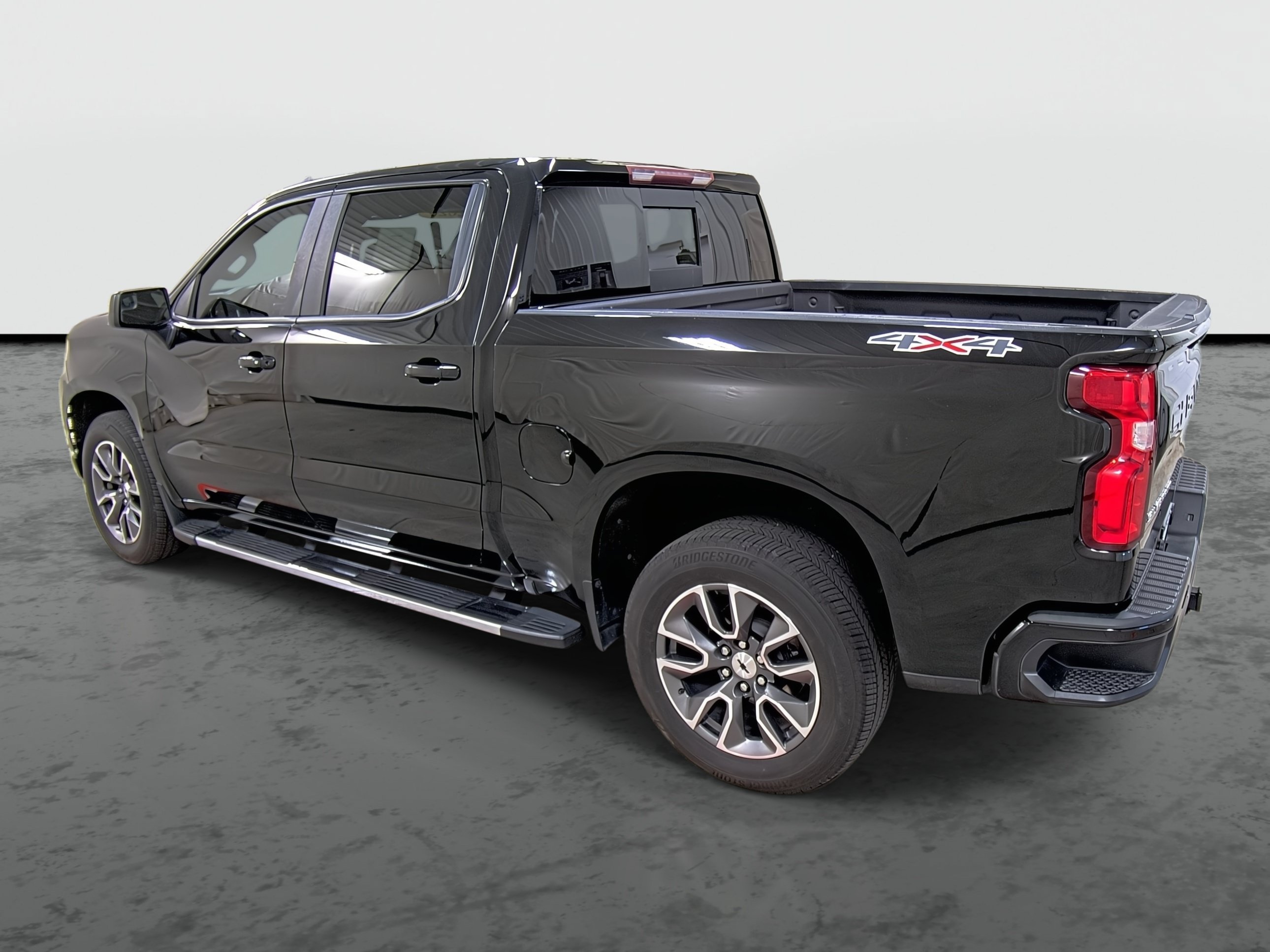 Used 2020 Chevrolet Silverado 1500 RST w/ All-Star Edition AWD/4WD image 2