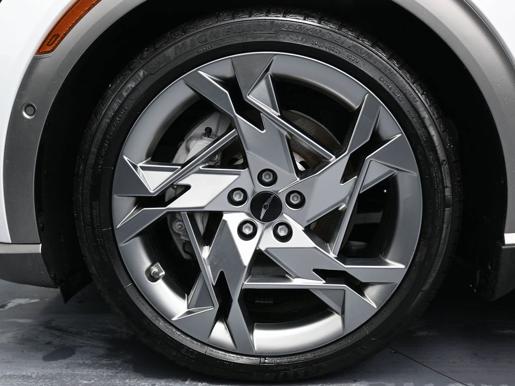 Used 2023 Genesis GV60 Performance image 11