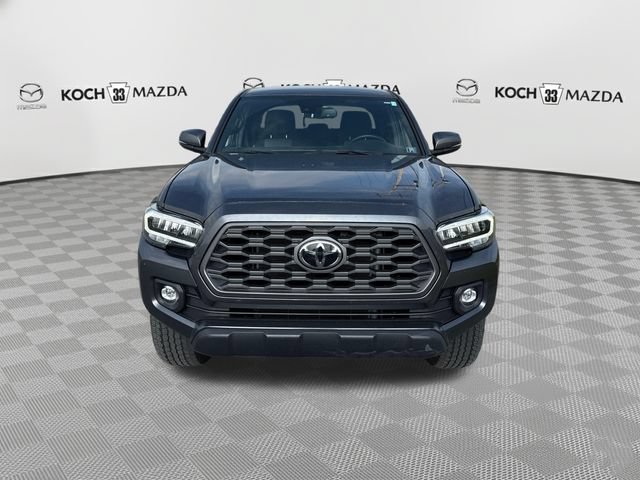 Used 2023 Toyota Tacoma TRD Off-Road w/ Technology Package AWD/4WD image 2