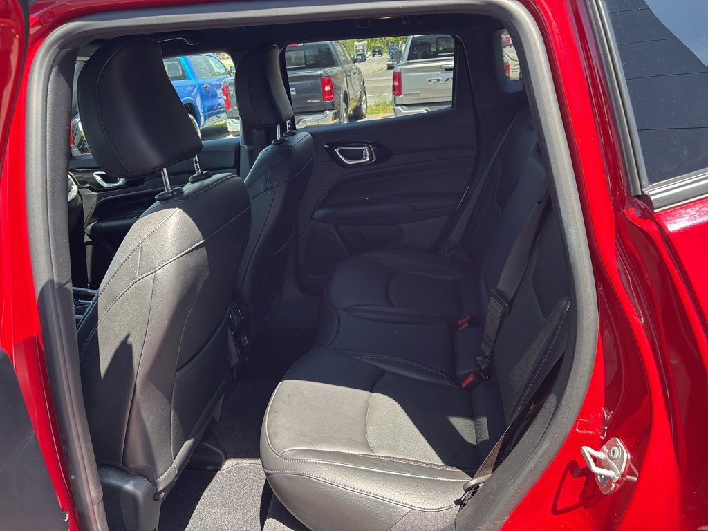 Used 2023 Jeep Compass Limited AWD/4WD image 16