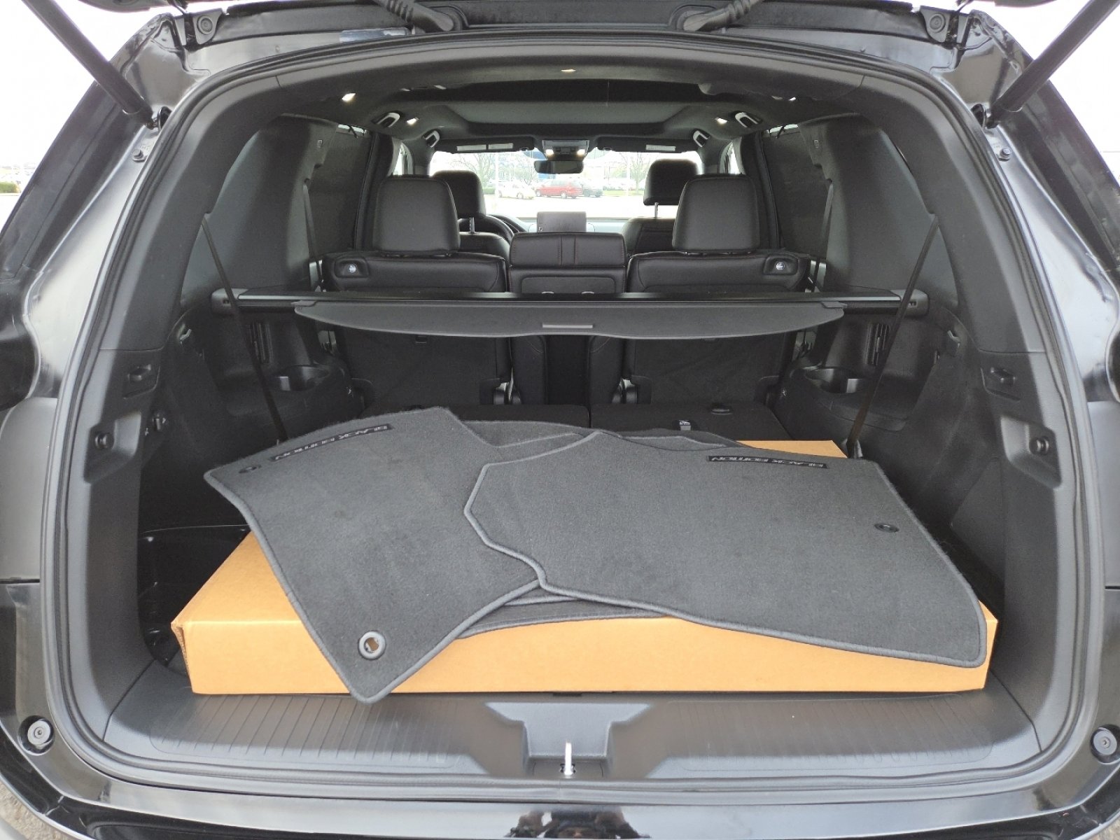 Used 2025 Honda Pilot Black Edition image 20