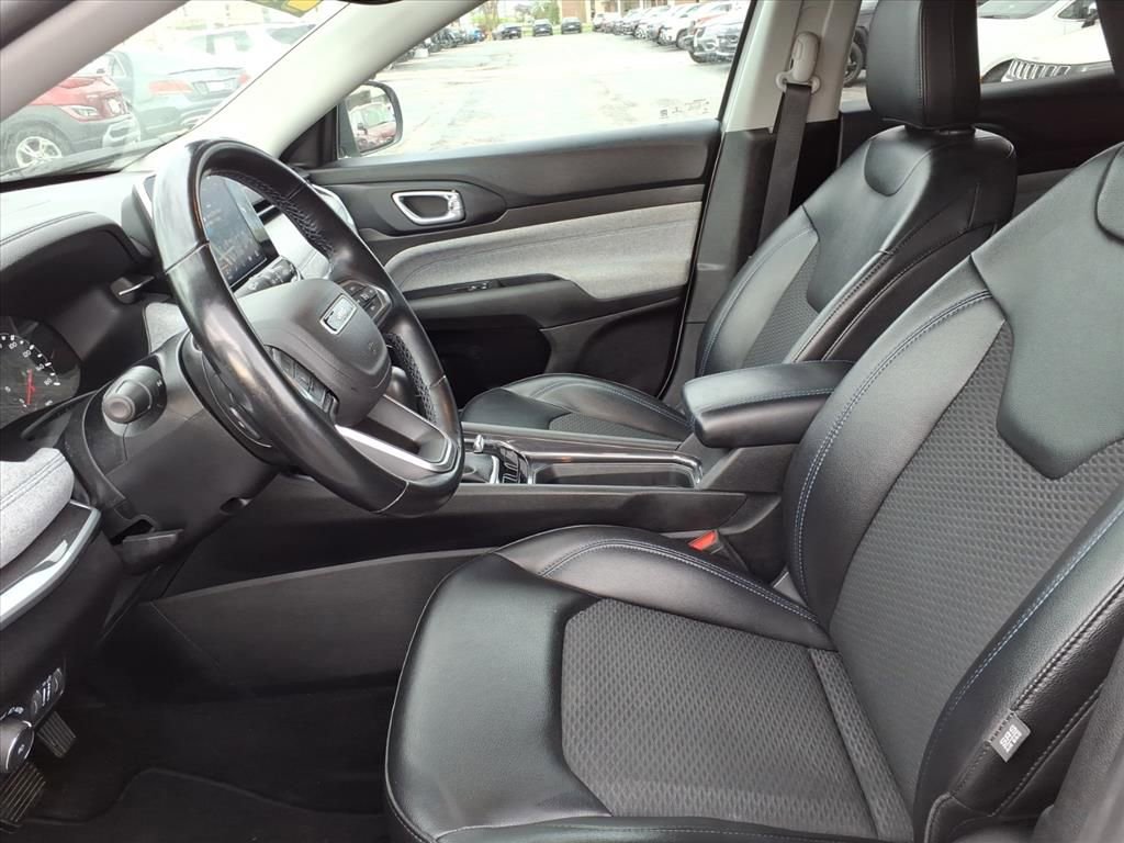 Certified 2022 Jeep Compass Latitude w/ Convenience Group image 9