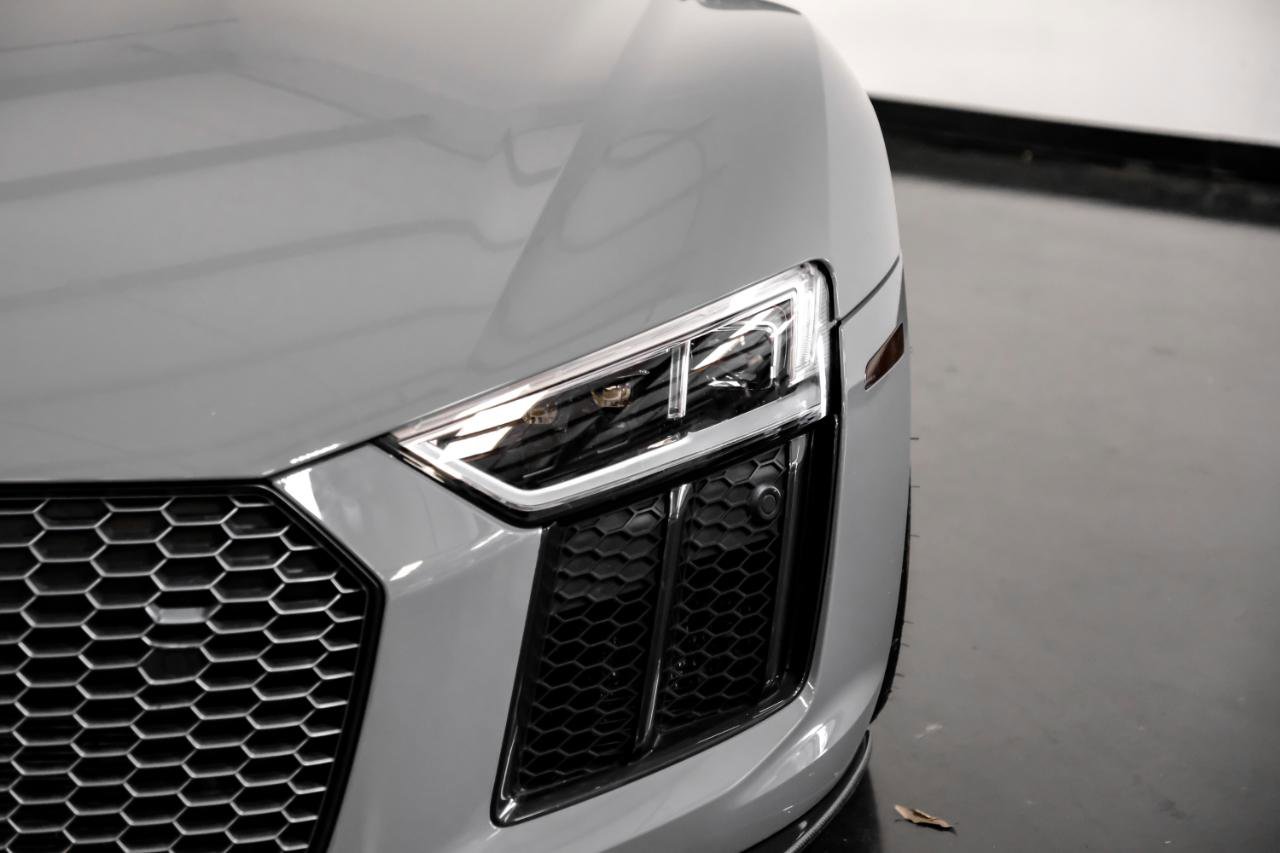 Used 2017 Audi R8 V10 image 35