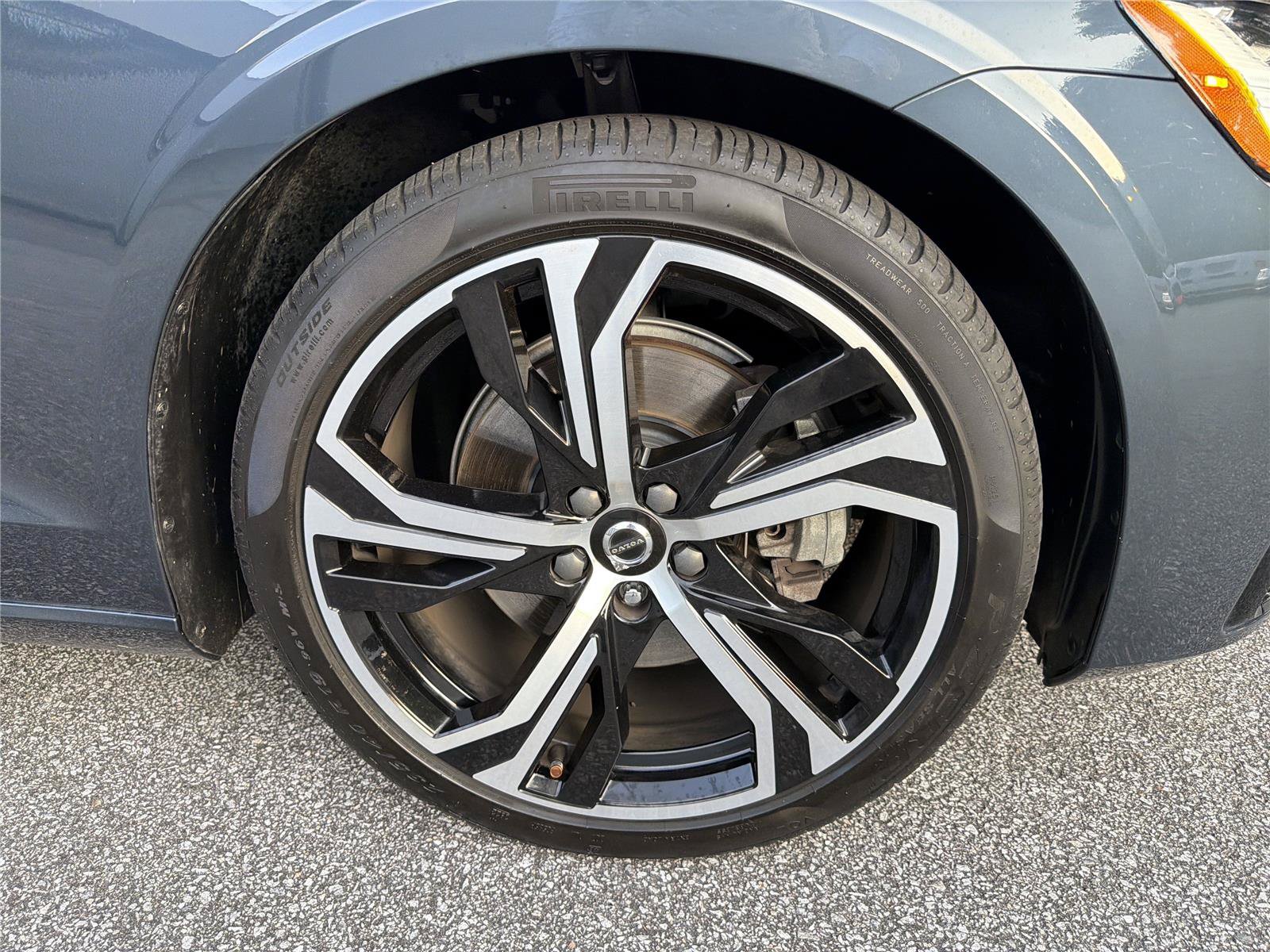 Used 2023 Volvo S60 B5 Core FWD image 11
