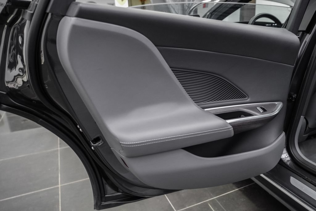Used 2025 Lucid Air Touring AWD/4WD image 52