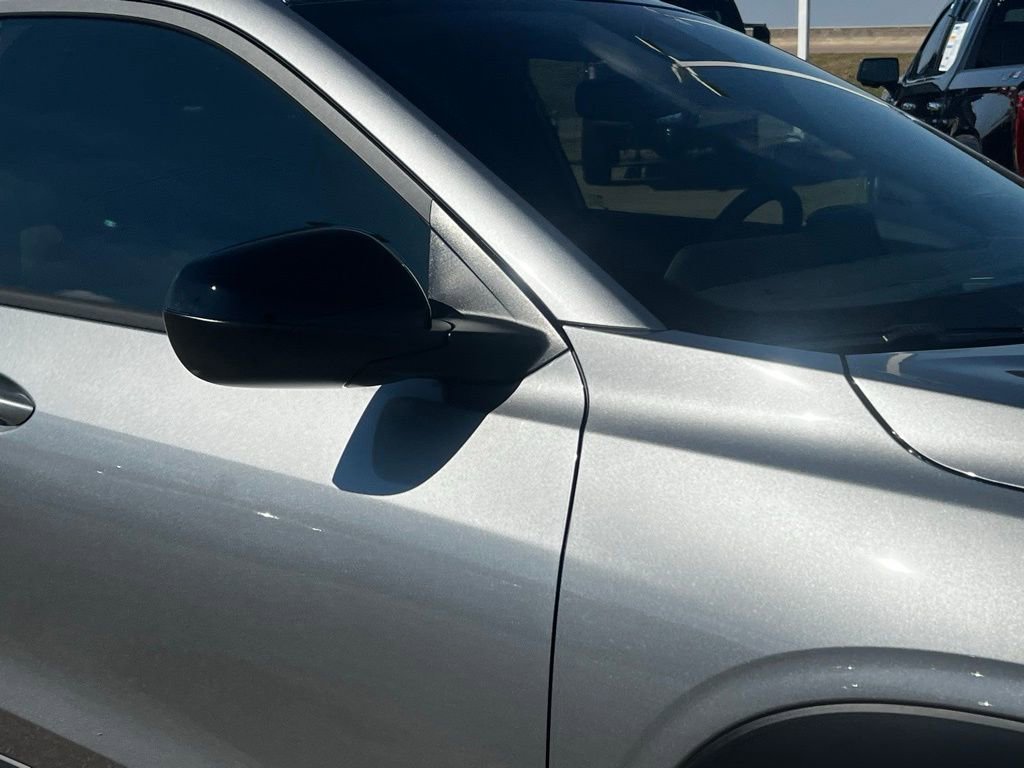 New 2026 Chevrolet Trax RS w/ Sunroof Package image 9