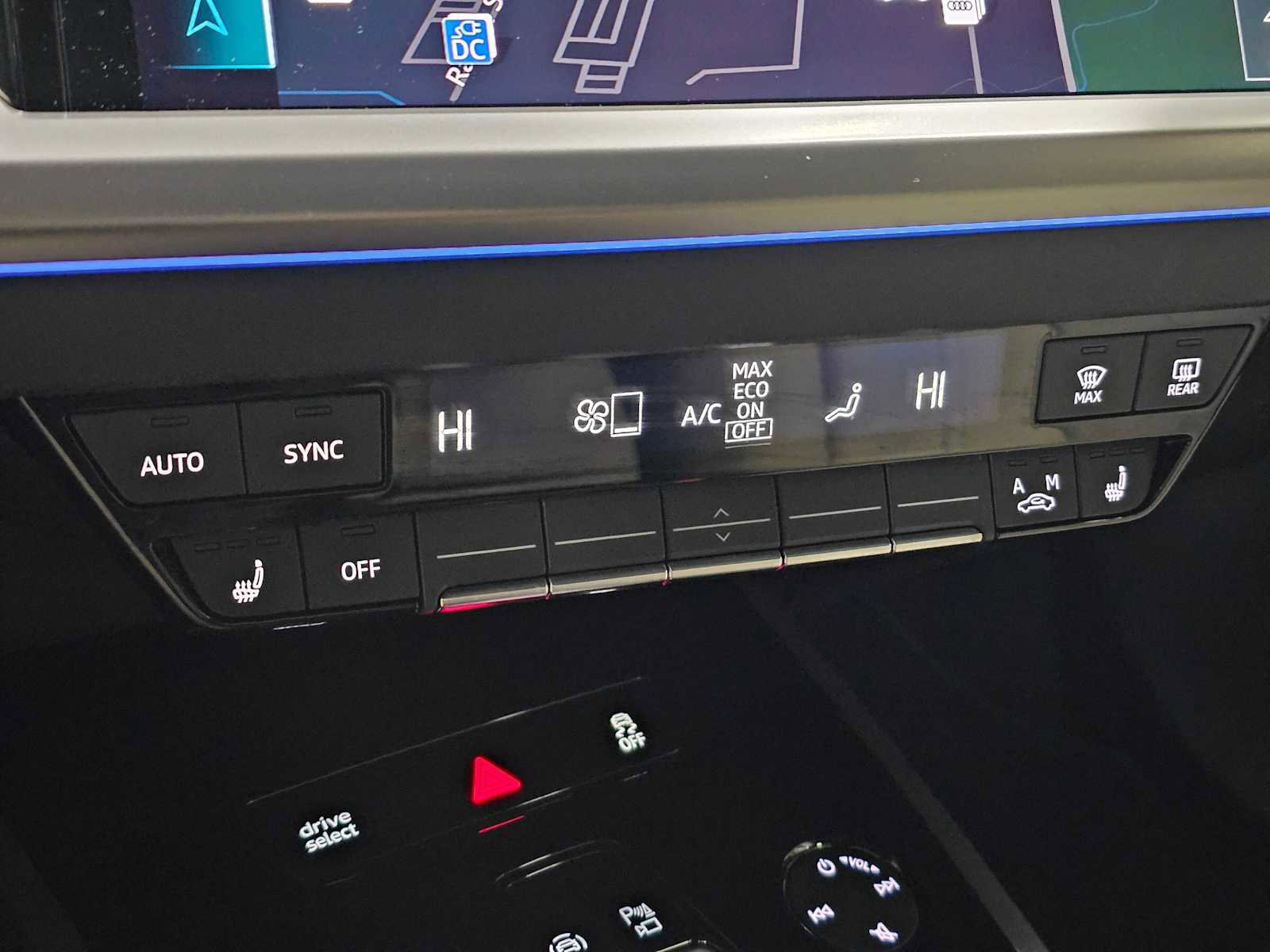 Used 2023 Audi Q4 e-tron Premium Plus w/ Premium Plus image 31