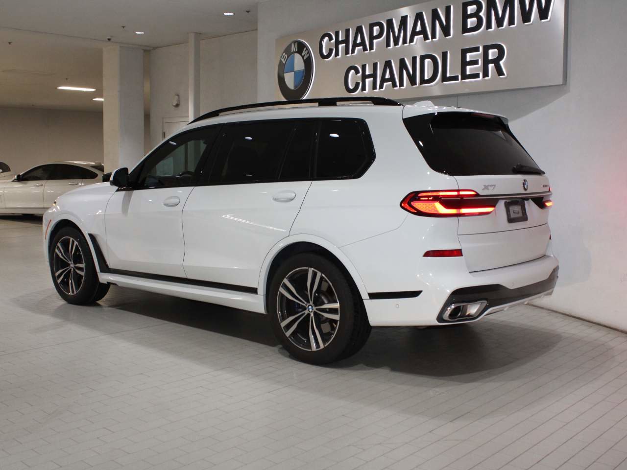 Certified 2023 BMW X7 xDrive40i w/ Executive Package image 5