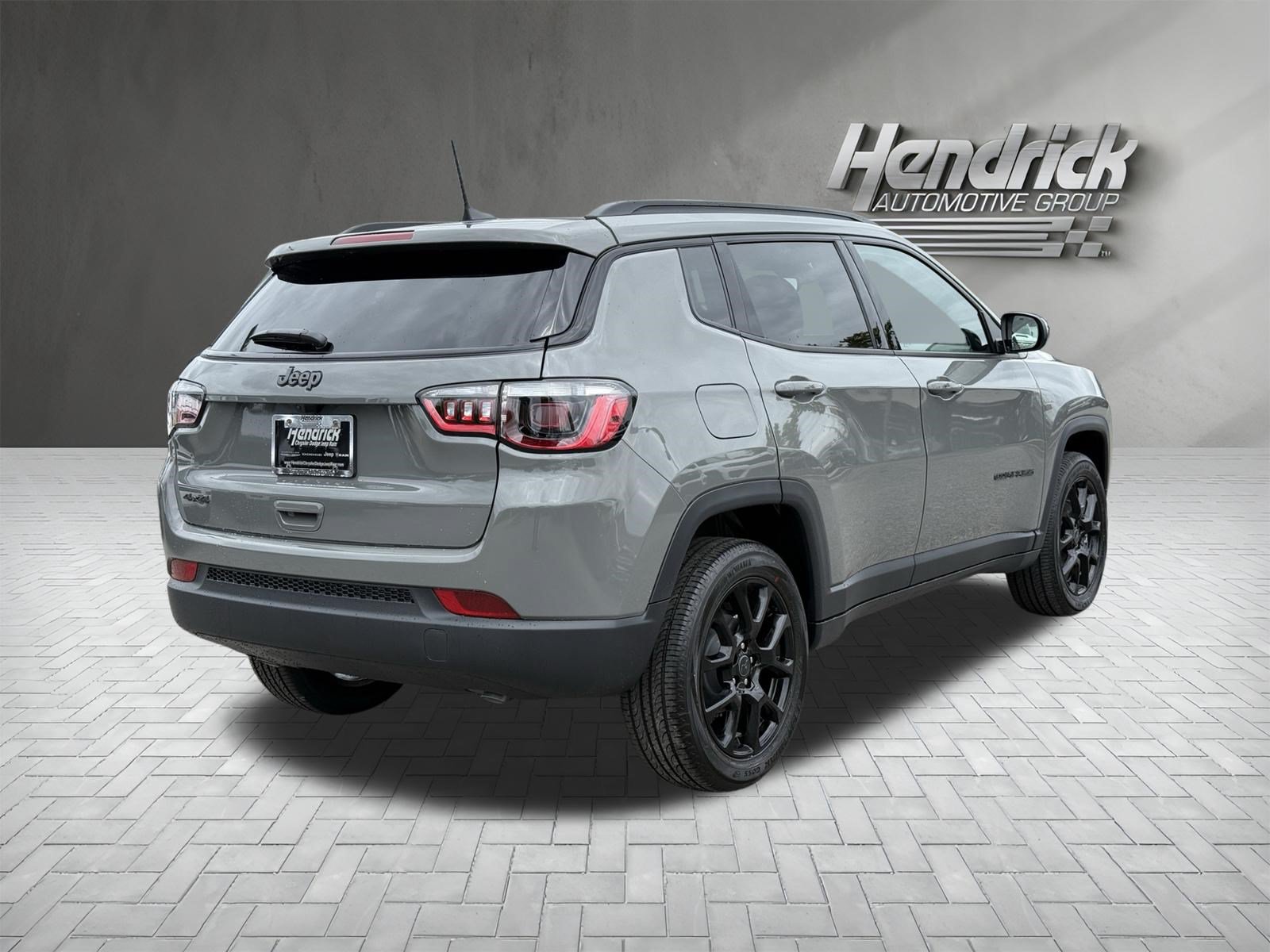 New 2026 Jeep Compass Latitude AWD/4WD image 10
