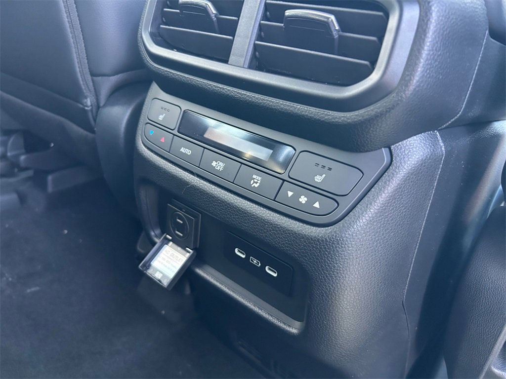 New 2025 Honda Pilot Black Edition image 20
