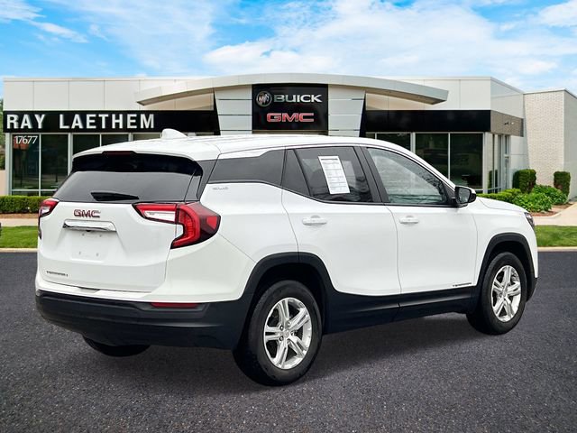 Used 2024 GMC Terrain SLE image 5
