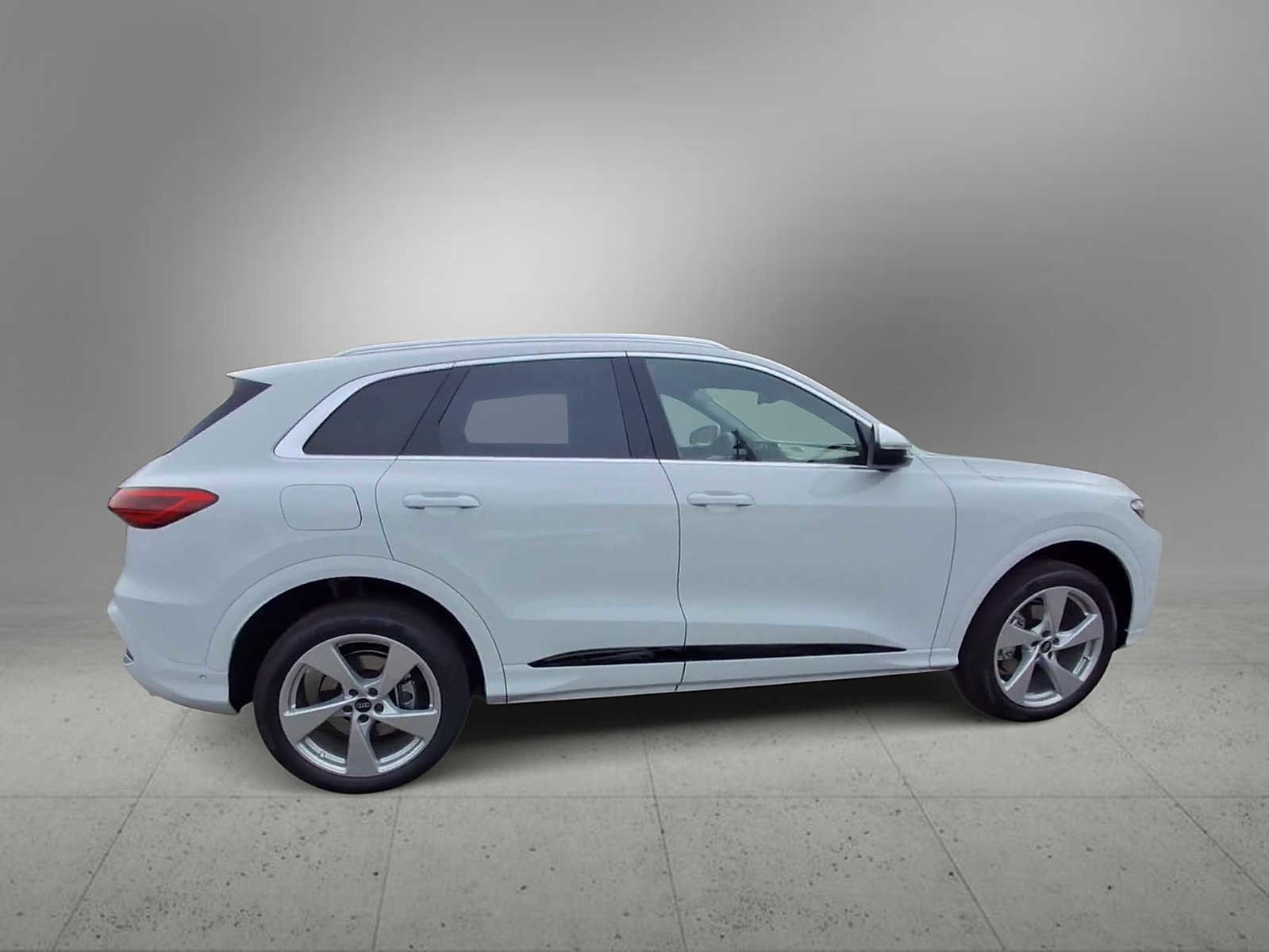 New 2025 Audi Q5 Premium Plus image 9