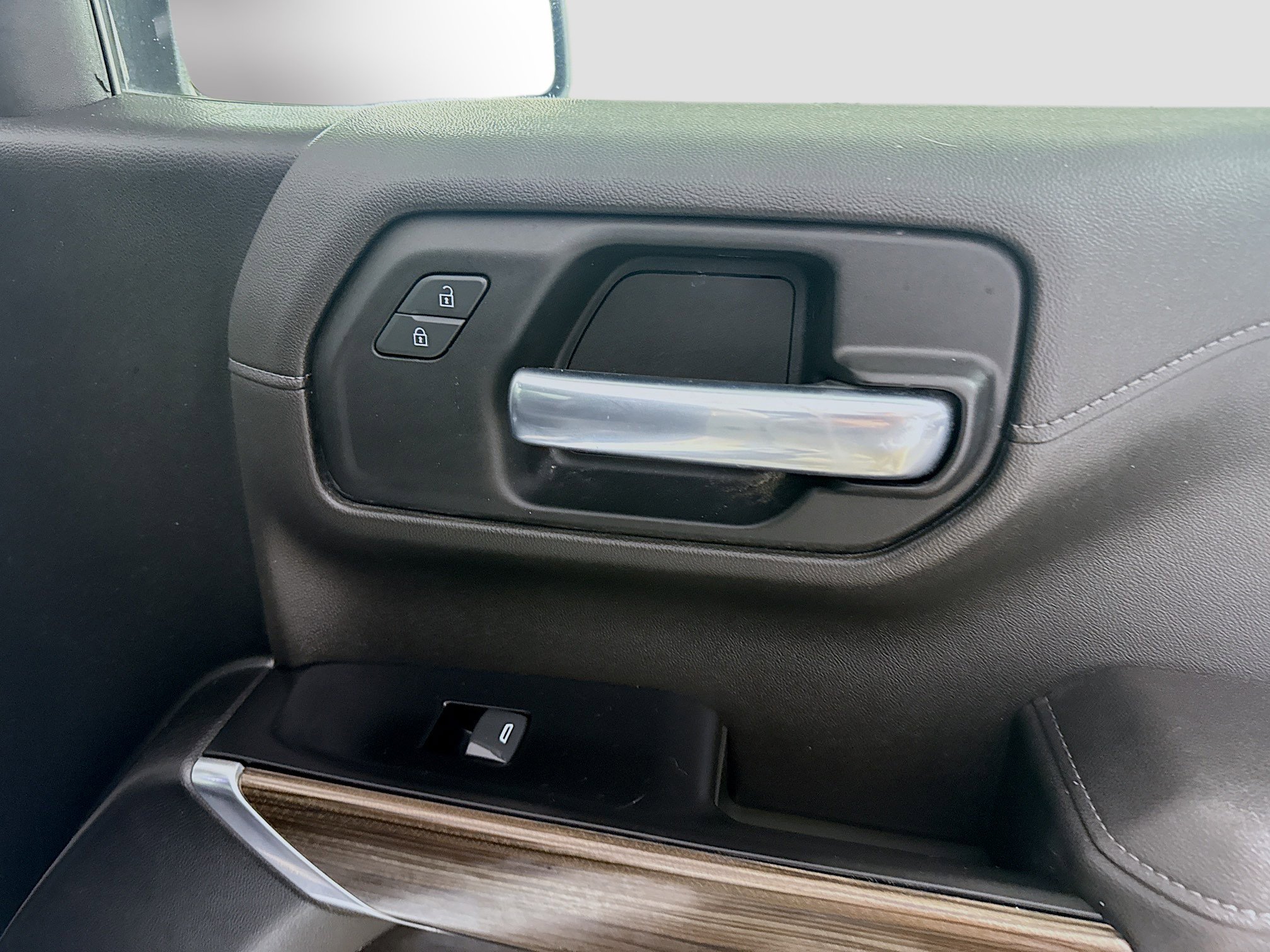 Used 2022 Chevrolet Silverado 1500 RST AWD/4WD image 31