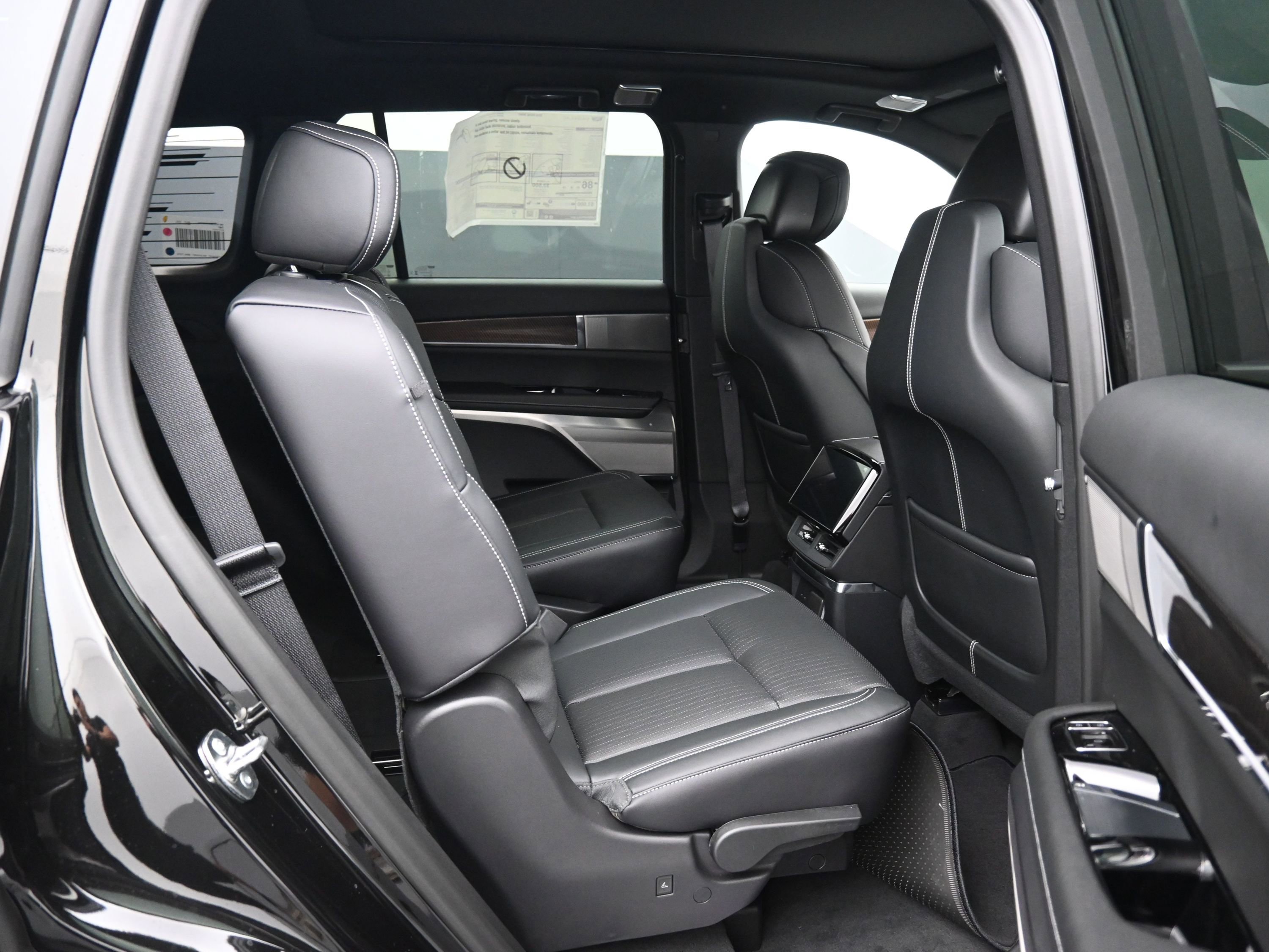 New 2026 Cadillac Vistiq Sport w/ LPO, Floor Liner Package image 12