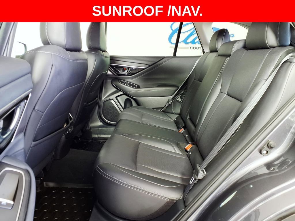 Used 2022 Subaru Outback Limited image 8