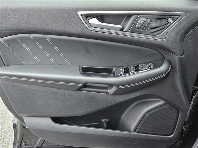 Used 2020 Ford Edge ST image 16