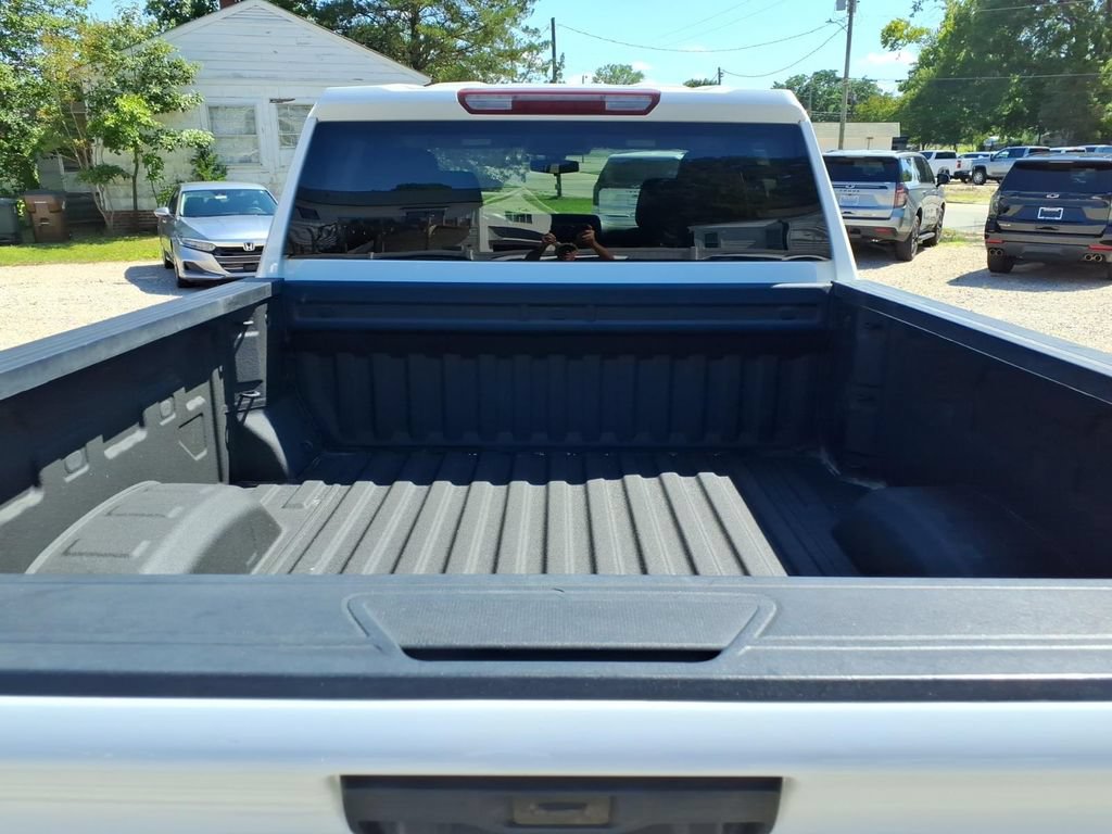 Used 2023 Chevrolet Silverado 2500 Custom w/ Custom Convenience Package AWD/4WD image 13
