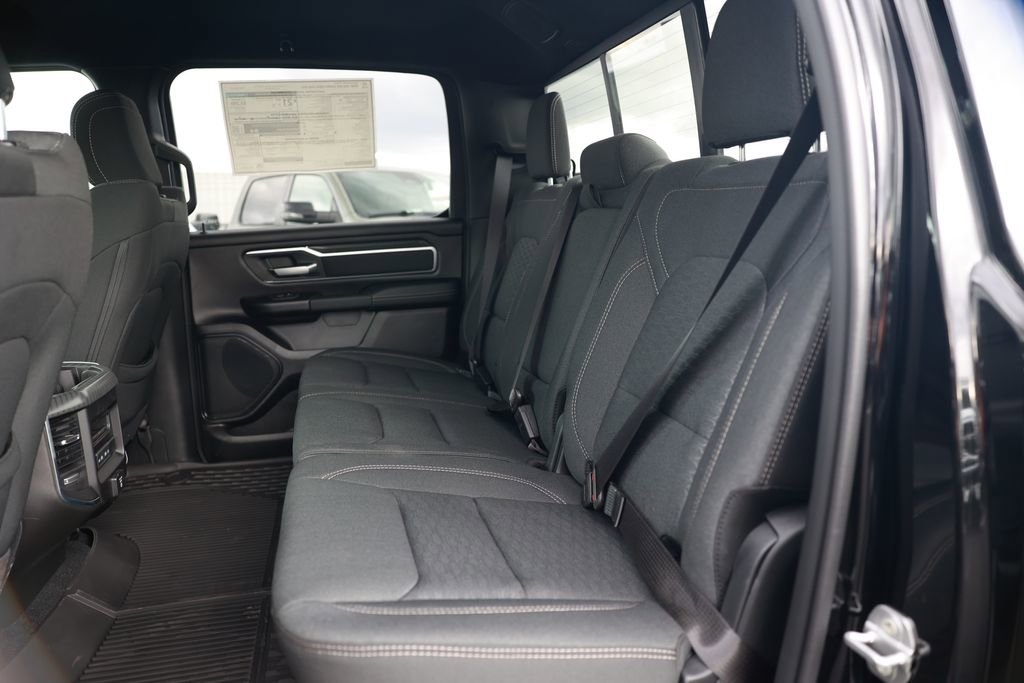 New 2026 RAM 1500 4x4 Crew Cab image 30