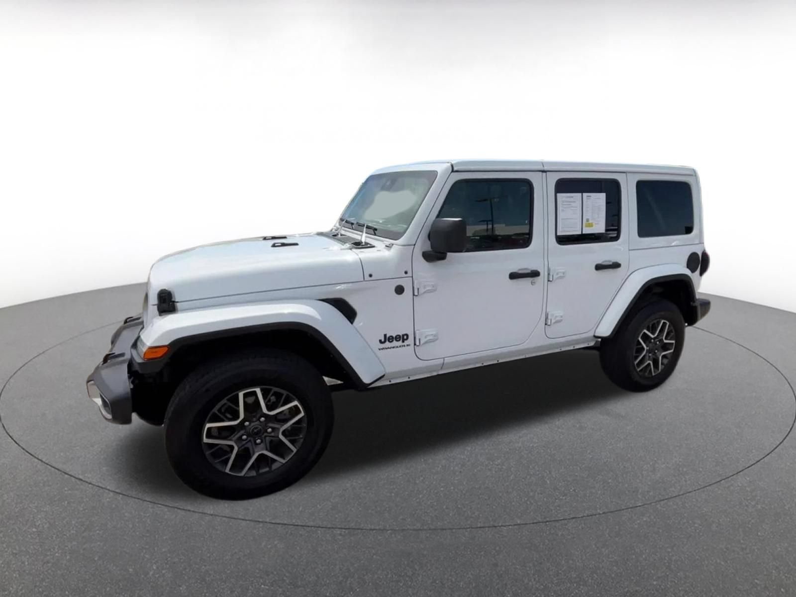 Used 2025 Jeep Wrangler Unlimited Sahara AWD/4WD image 8