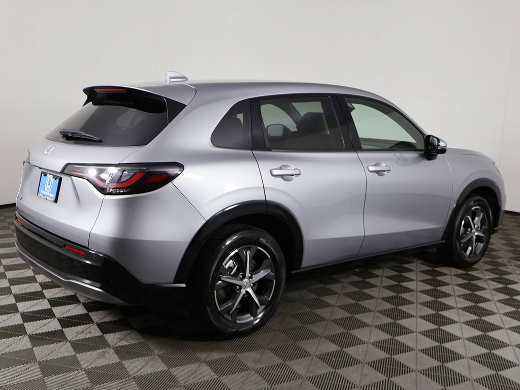 Used 2025 Honda HR-V EX-L image 10