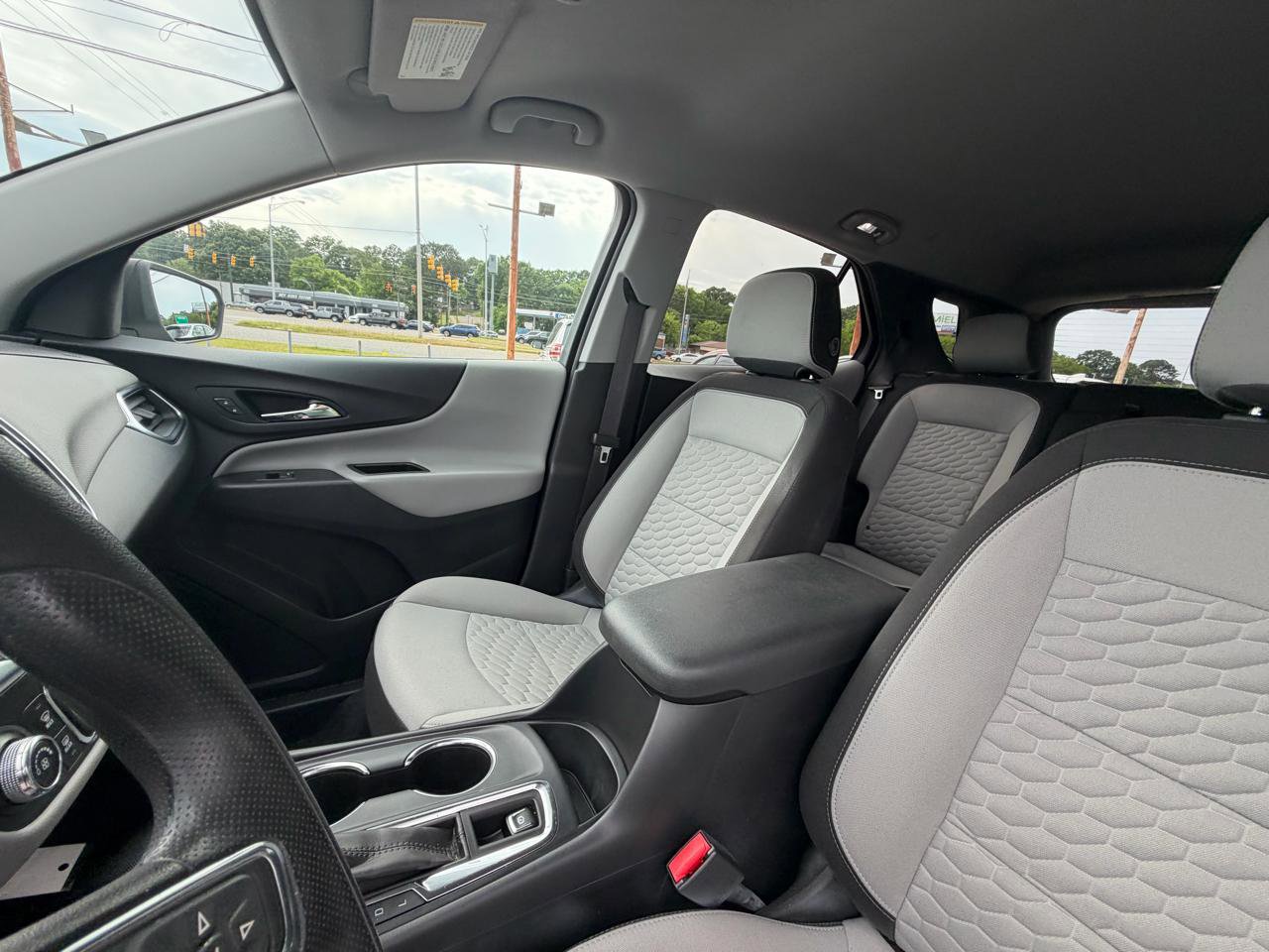 Used 2021 Chevrolet Equinox LS w/ LS Convenience Package FWD image 28