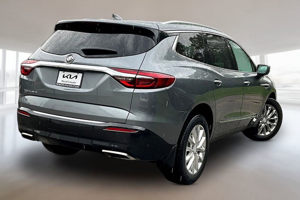 Used 2020 Buick Enclave Premium w/ Sun and Sites Package AWD/4WD image 6