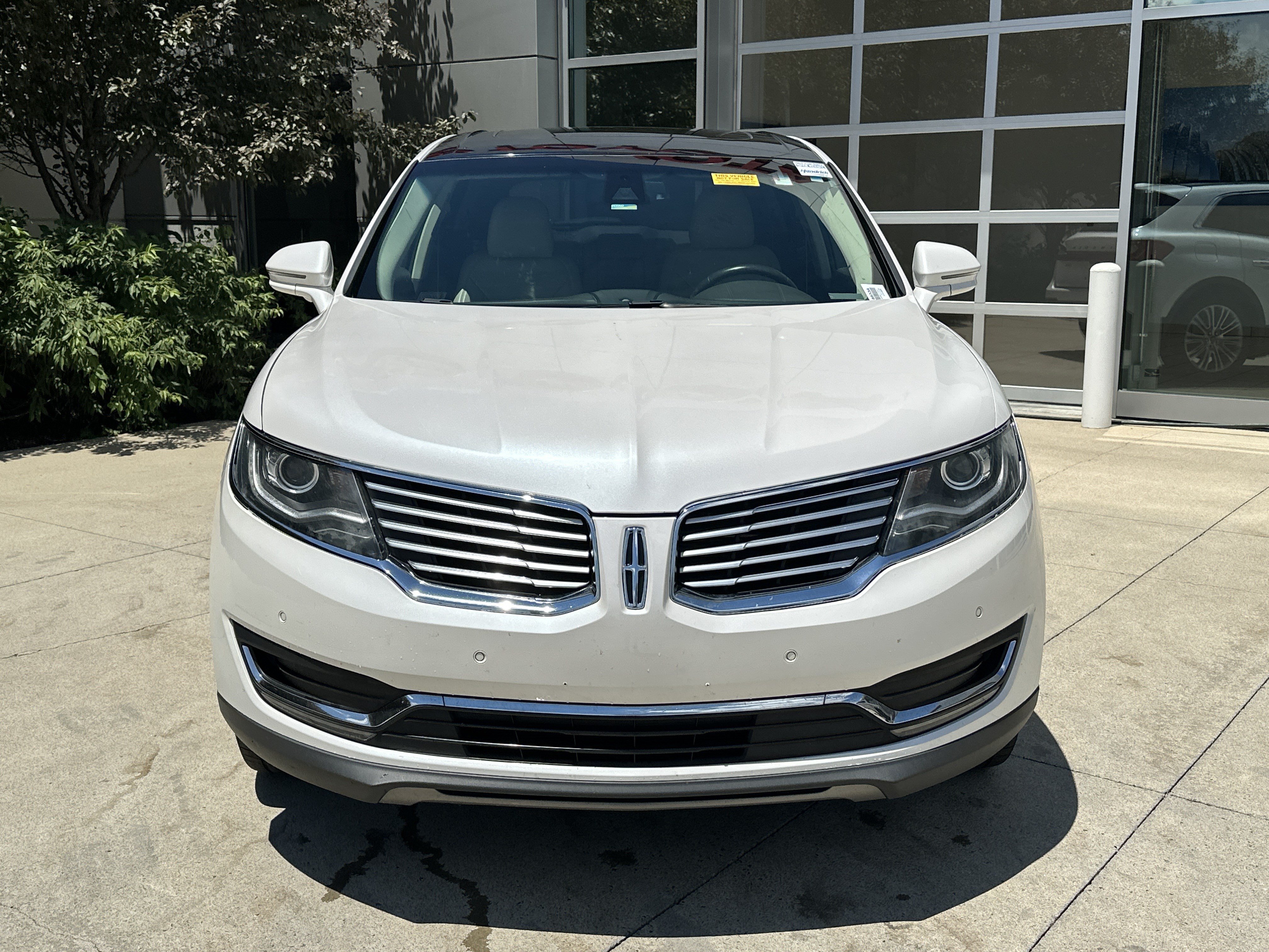 Used 2016 Lincoln MKX Reserve w/ Technology Package AWD/4WD image 5