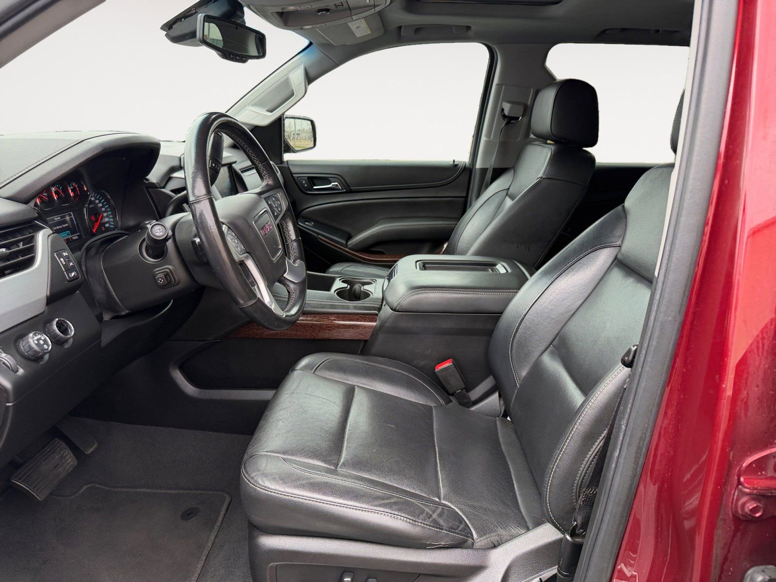 Used 2020 GMC Yukon SLT AWD/4WD image 9
