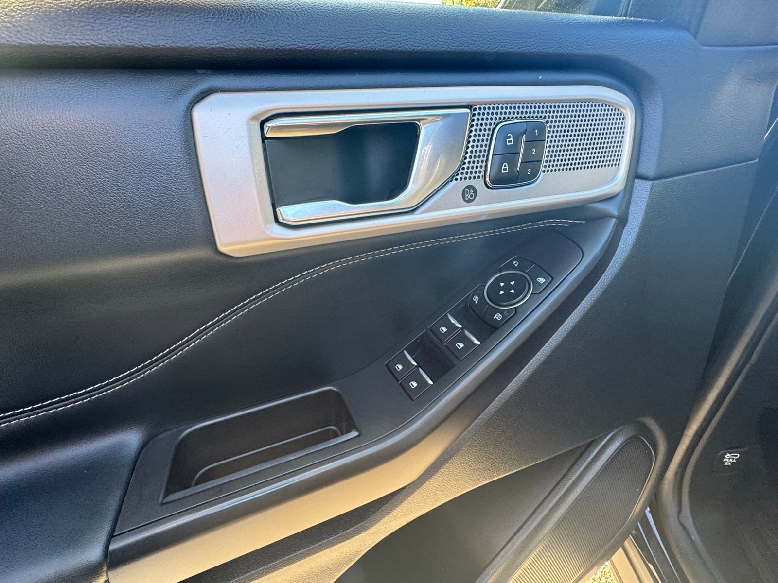 Used 2020 Ford Explorer Limited w/ Class III Trailer Tow Package image 26