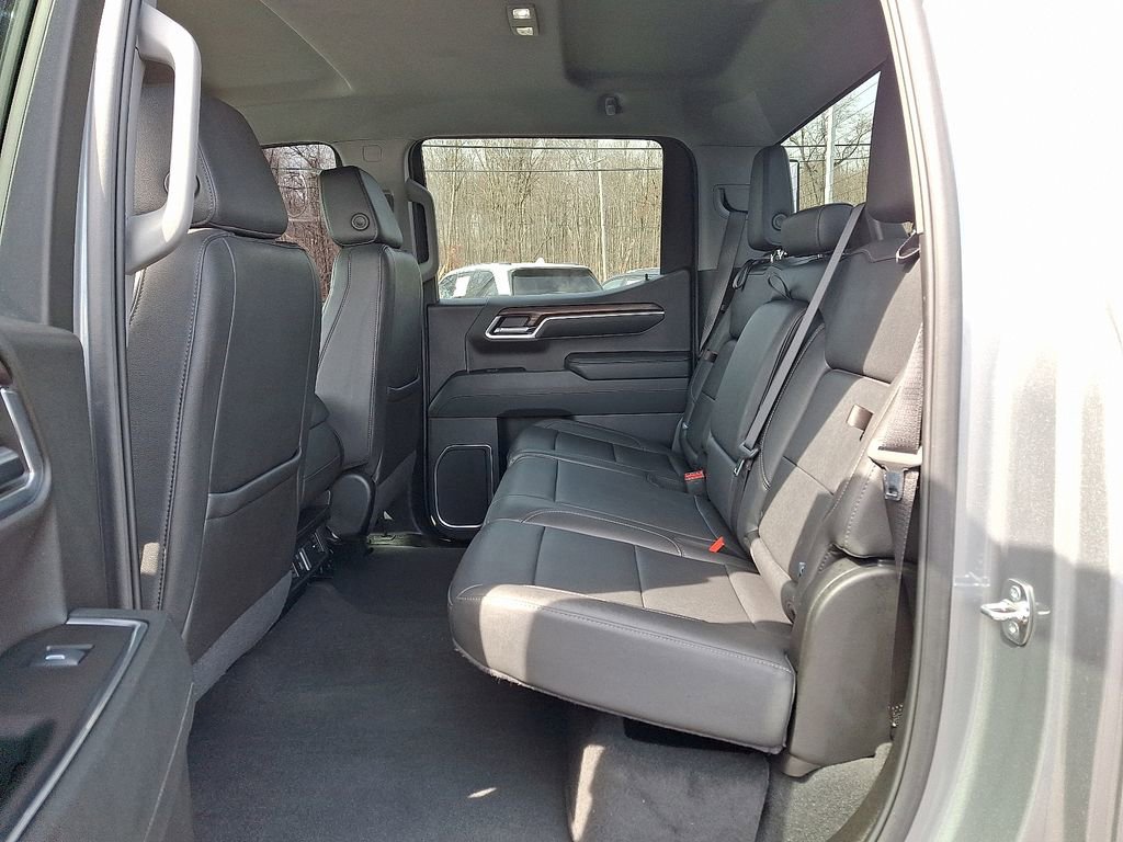 Used 2024 GMC Sierra 1500 SLT image 11