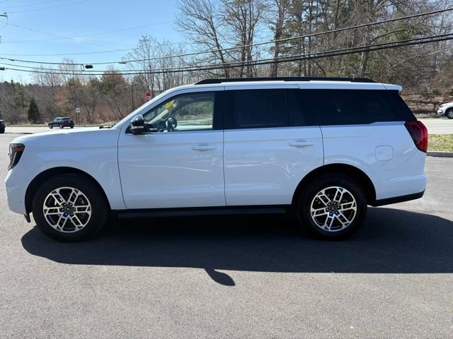 Used 2025 Ford Expedition Active image 6