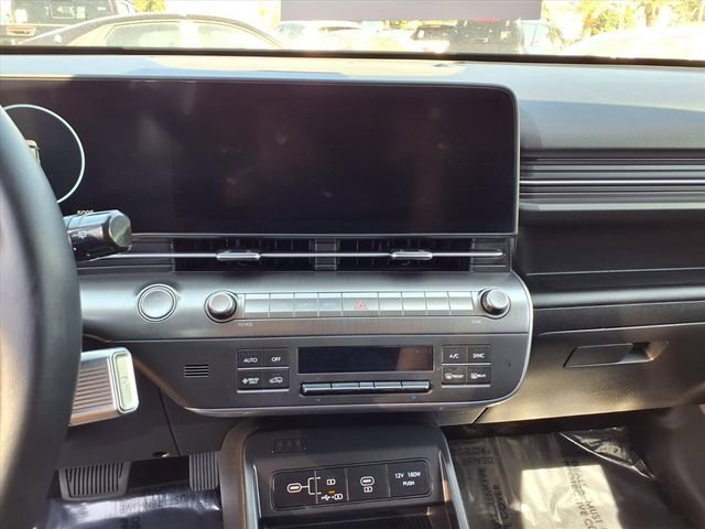 Certified 2024 Hyundai Kona SEL image 17