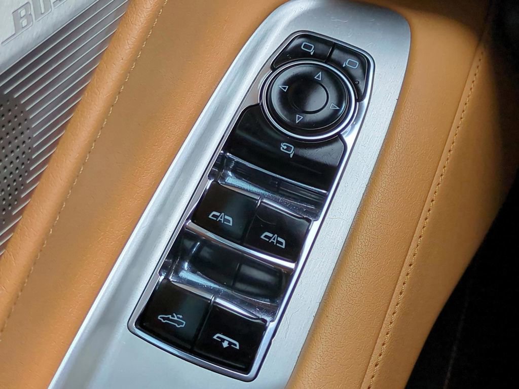 Used 2023 Chevrolet Corvette Z06 RWD image 17