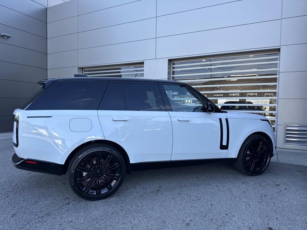 New 2026 Land Rover Range Rover SE AWD/4WD image 8