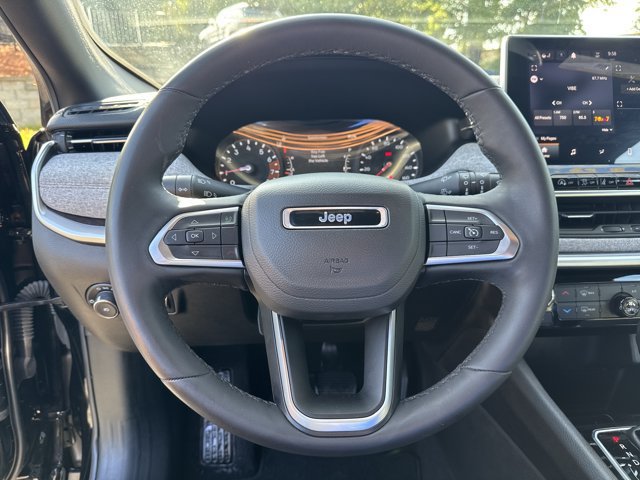 Certified 2023 Jeep Compass Latitude w/ Sun and Sound Group AWD/4WD image 27
