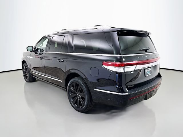 Used 2023 Lincoln Navigator L Reserve image 5