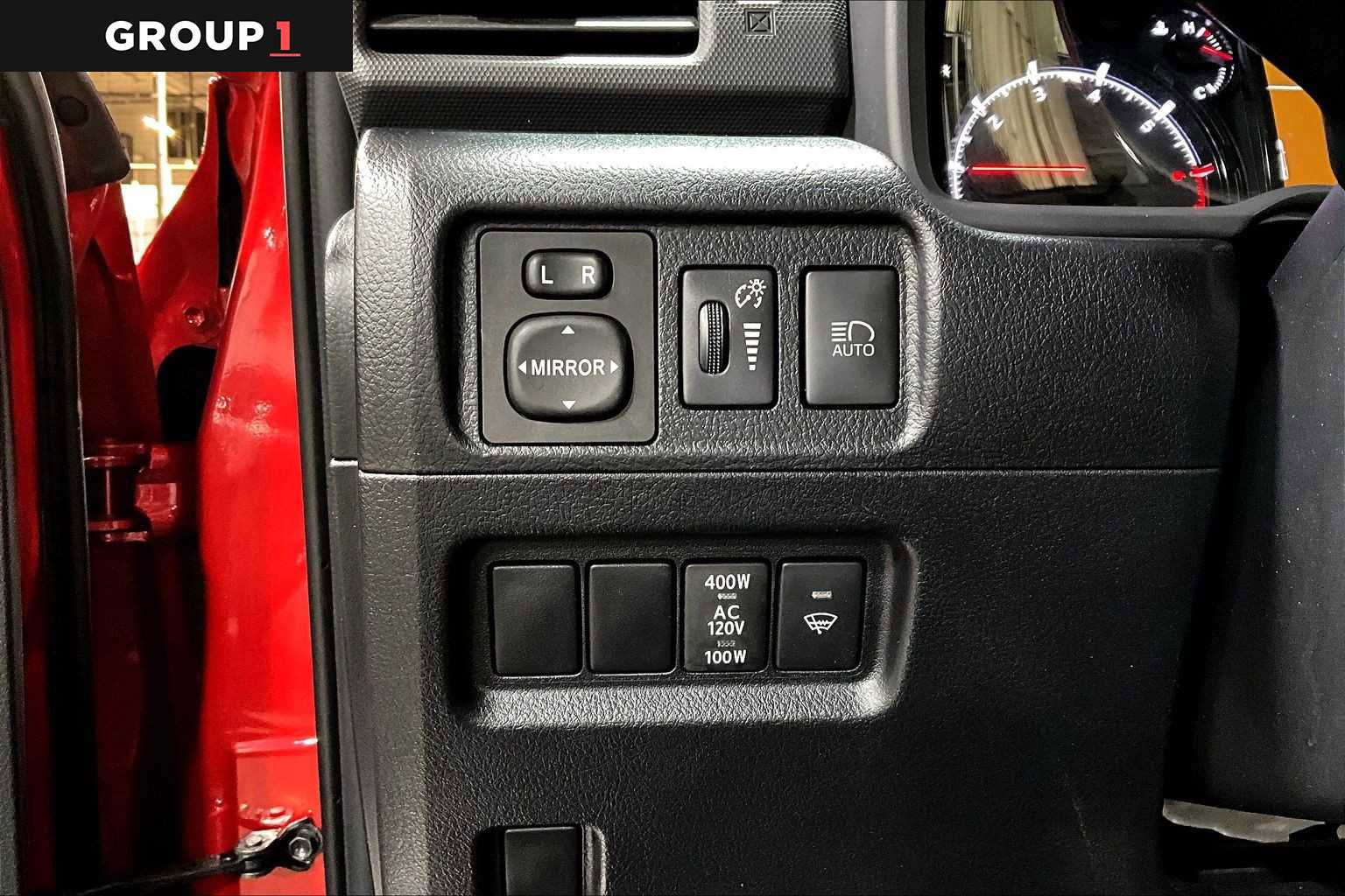 Certified 2024 Toyota 4Runner SR5 AWD/4WD image 35