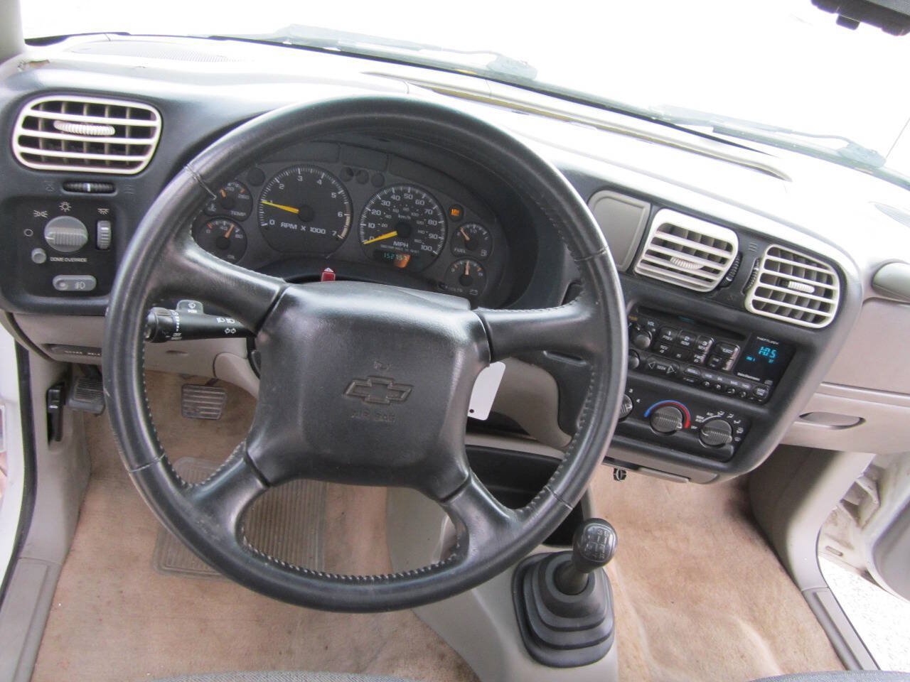 Used 2000 Chevrolet S10 Pickup Xtreme w/ Preferred Equipment Group RWD image 9