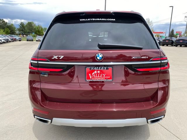 Used 2025 BMW X7 xDrive40i w/ Premium Package AWD/4WD image 4