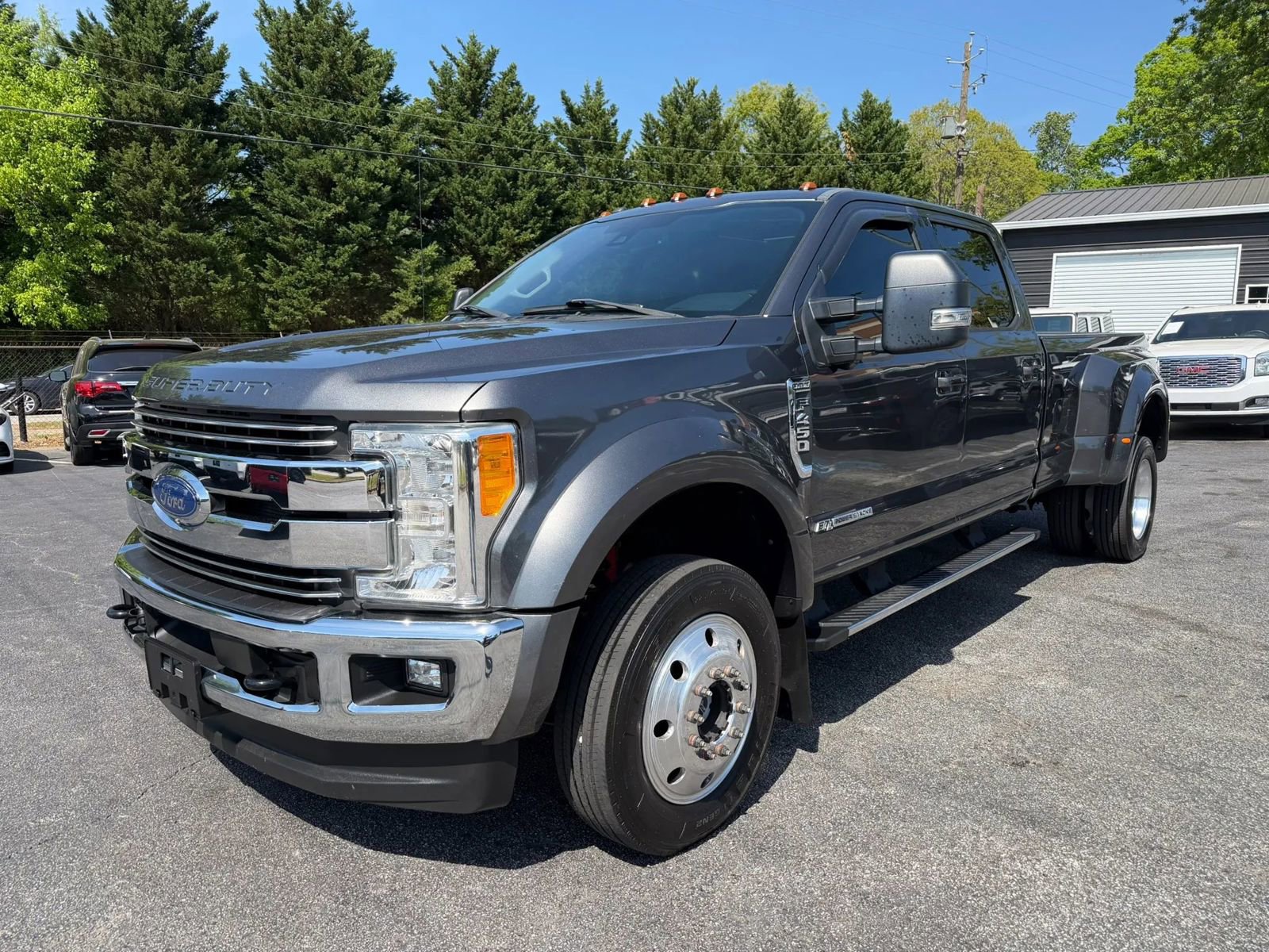 Used 2017 Ford F450 Lariat w/ Lariat Ultimate Package AWD/4WD image 4