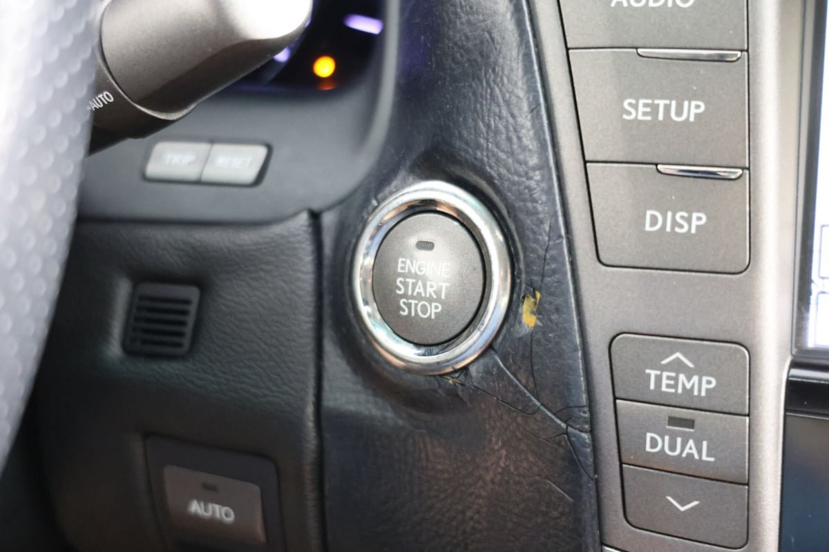 Used 2010 Lexus LS 460 RWD image 18