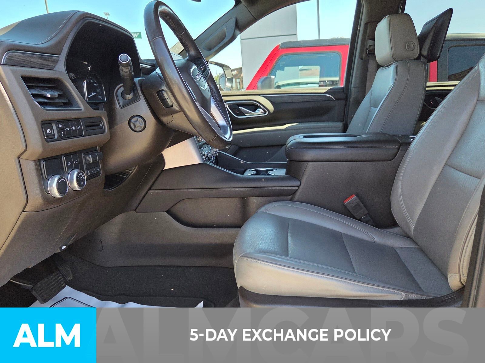 Used 2021 GMC Yukon SLT w/ SLT Luxury Plus Package RWD image 4