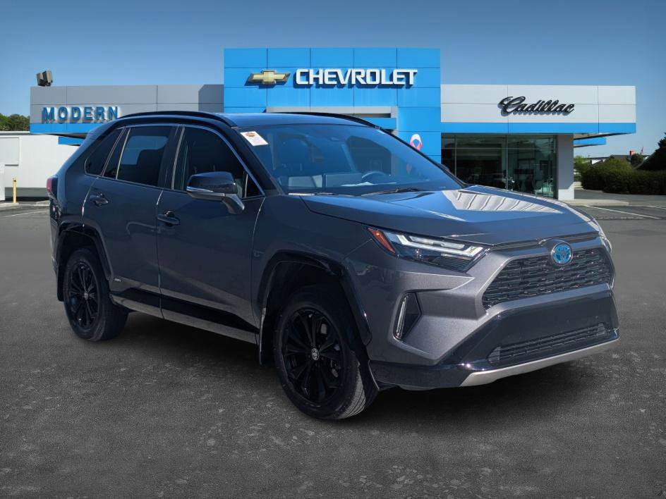 Used 2024 Toyota RAV4 XSE image 3