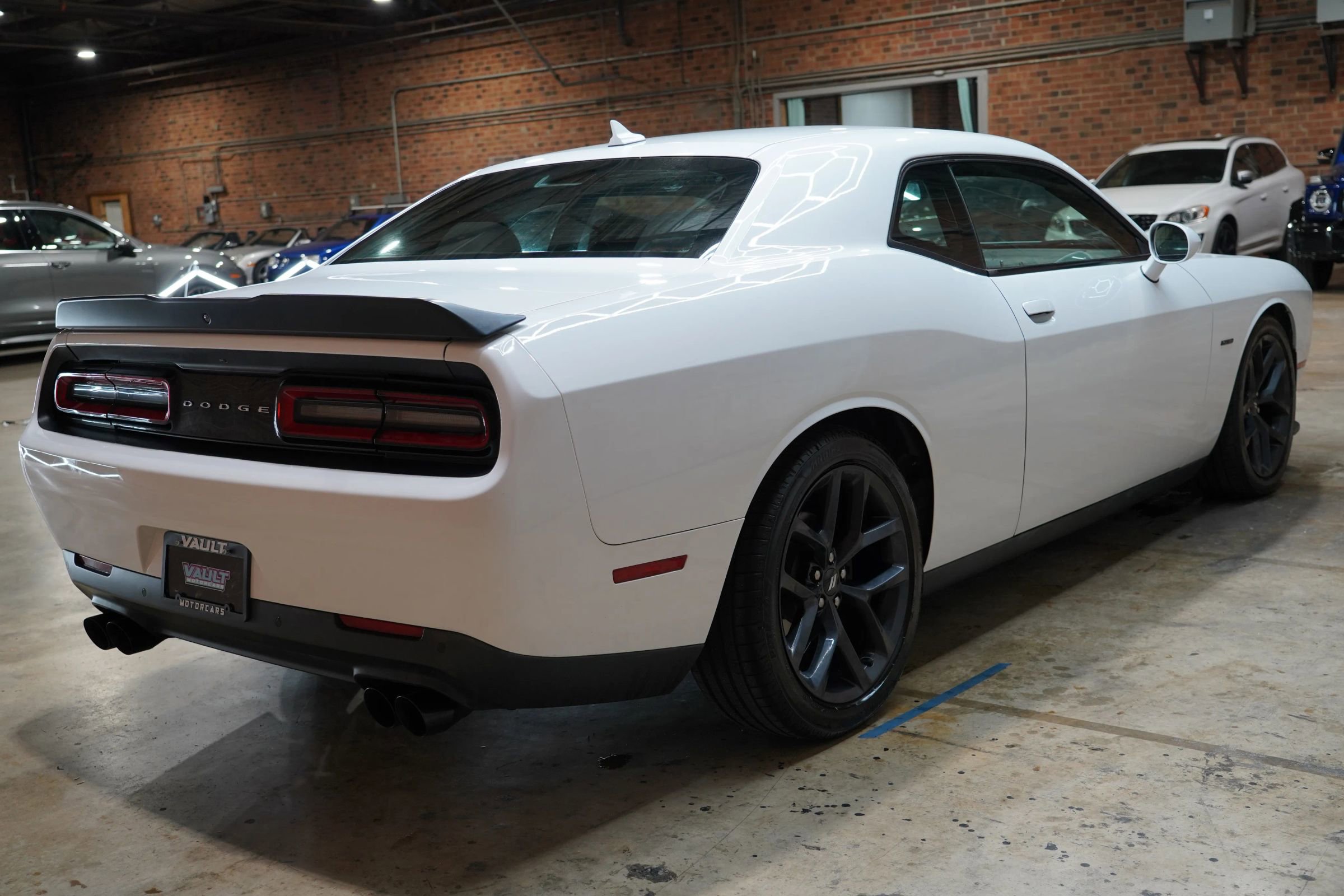 Used 2019 Dodge Challenger R/T w/ Blacktop Package image 18