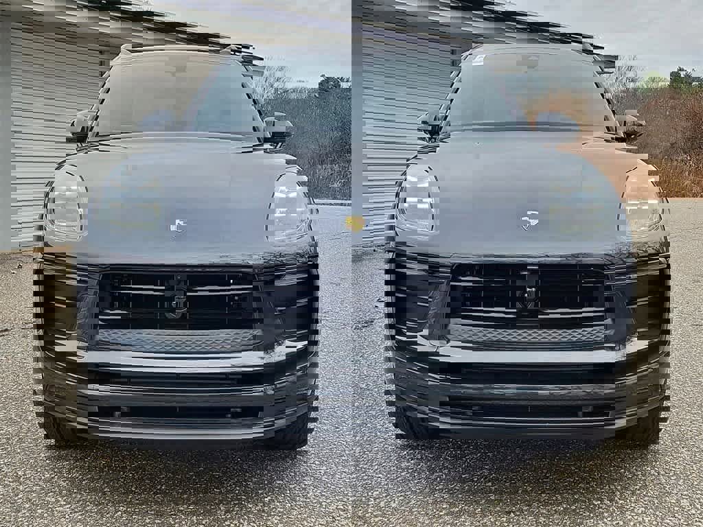 New 2026 Porsche Macan image 7