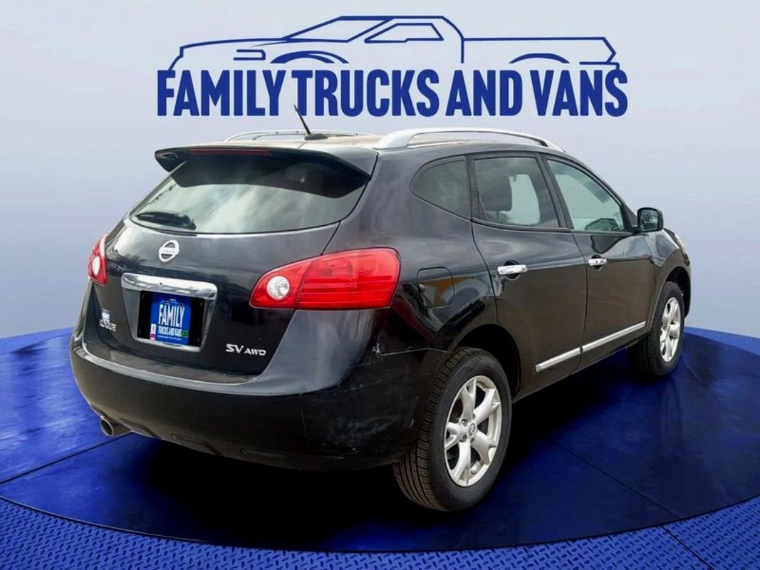 Used 2011 Nissan Rogue SV image 5