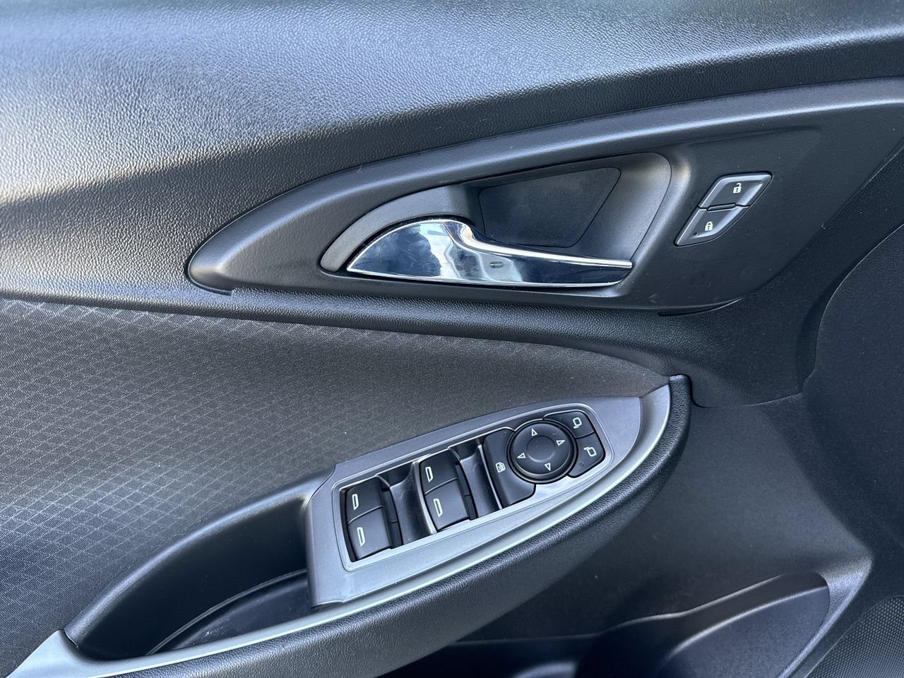 Used 2023 Chevrolet Malibu LS FWD image 20