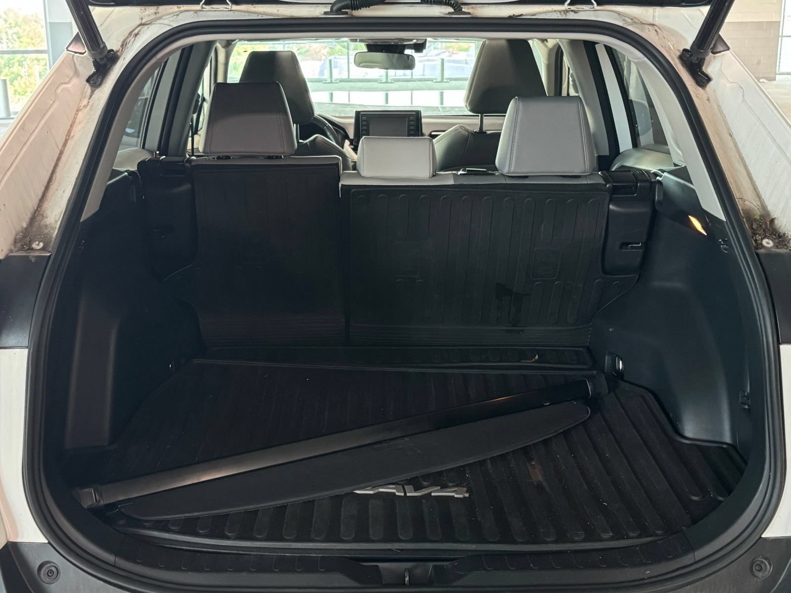 Used 2020 Toyota RAV4 XLE Premium AWD/4WD image 12