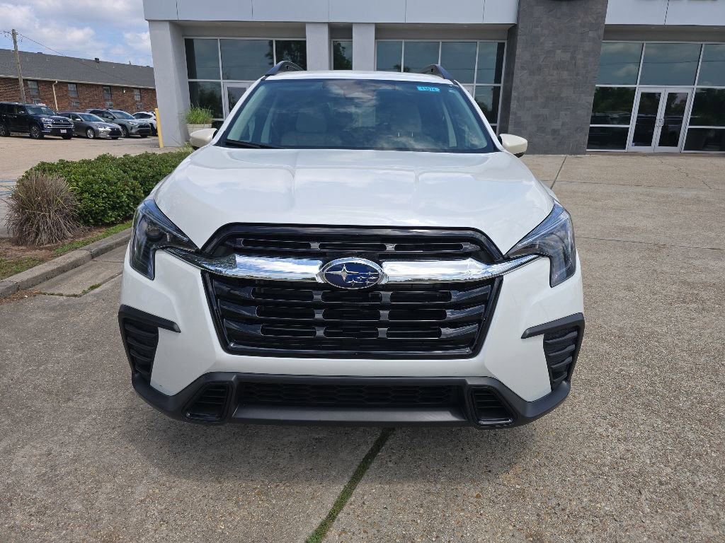 Used 2025 Subaru Ascent Premium AWD/4WD image 13
