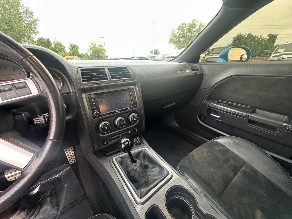 Used 2010 Dodge Challenger SRT8 w/ SRT Option Group II RWD image 26